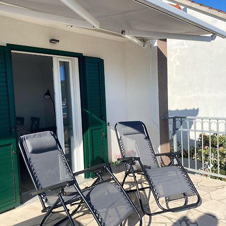 Kn House With Two Apartments Near Sea Rogoznica  Bagian luar foto