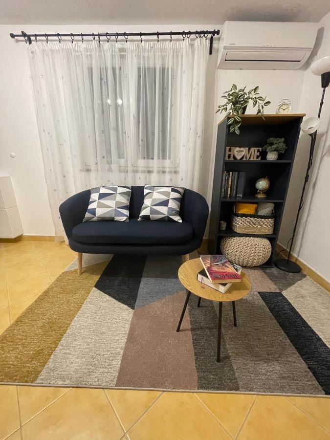 Kn House With Two Apartments Near Sea Rogoznica  Bagian luar foto