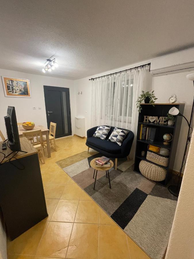 Kn House With Two Apartments Near Sea Rogoznica  Bagian luar foto