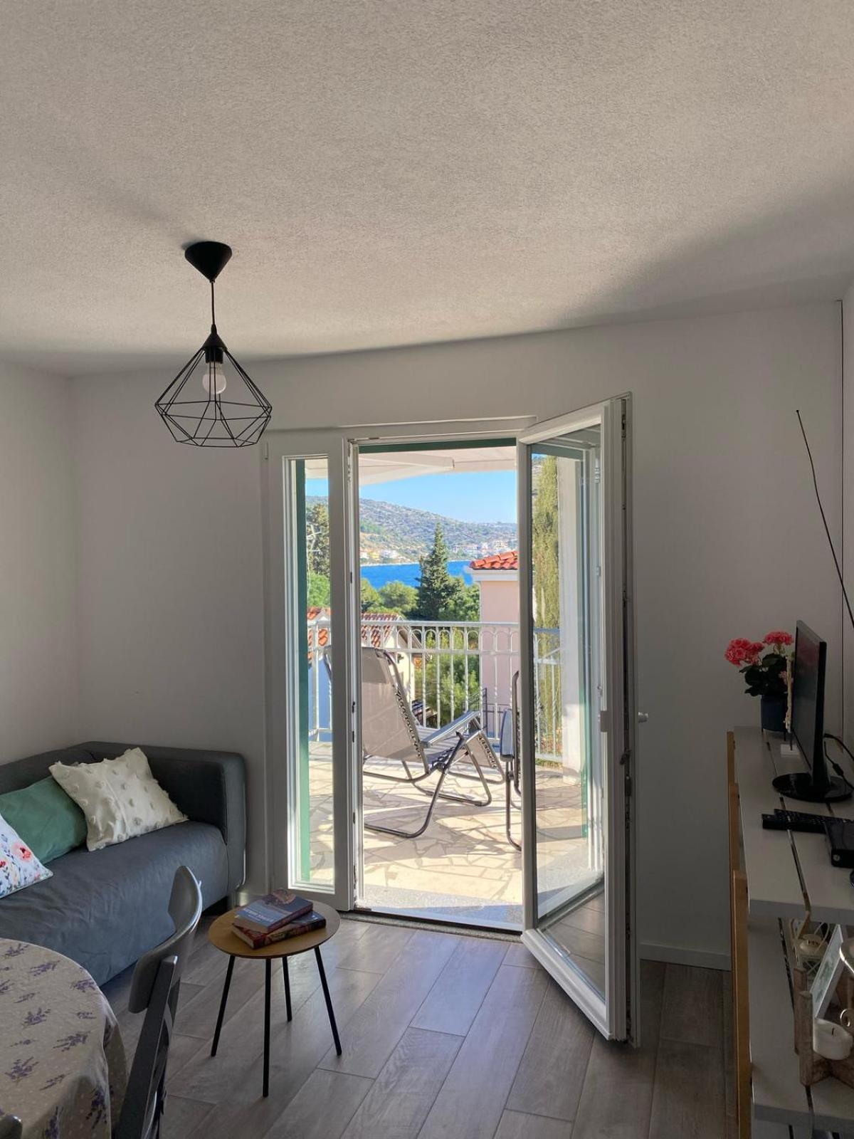 Kn House With Two Apartments Near Sea Rogoznica  Bagian luar foto